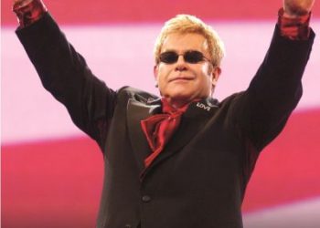 Elton John 1292930451