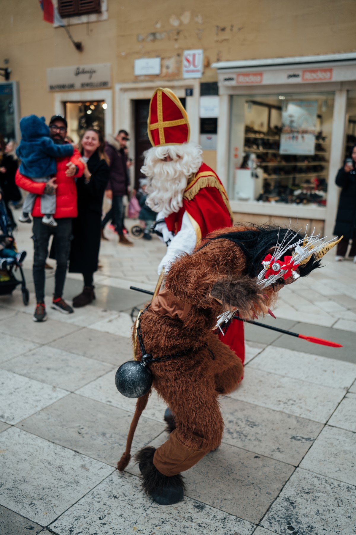 05 Promenada sv. Nikole Advent u Zadru 6.12.2024 Foto Matija Lipar