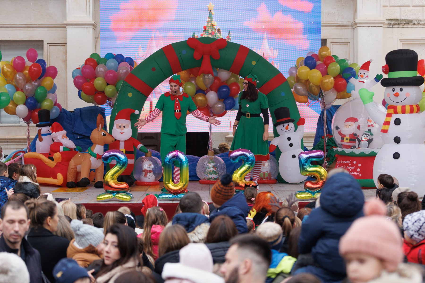 06 Djecji docek Nove godine Narodni trg 31.12.2024 Foto Bojan Bogdanic