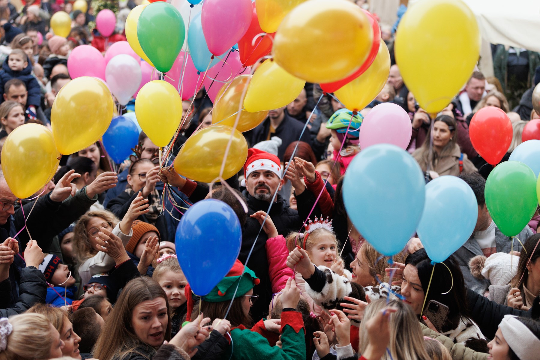 13 Djecji docek Nove godine Narodni trg 31.12.2024 Foto Bojan Bogdanic