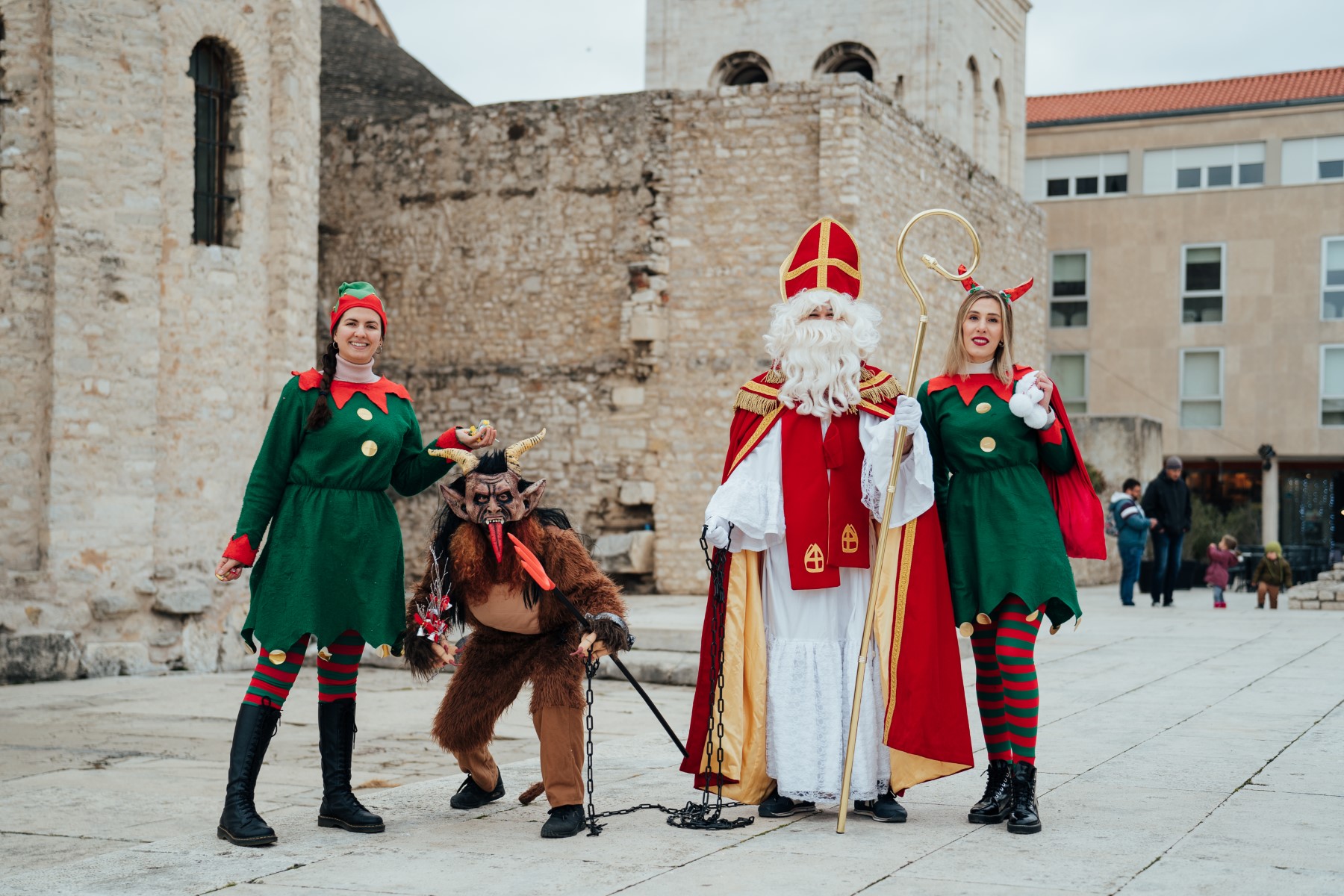 20 Promenada sv. Nikole Advent u Zadru 6.12.2024 Foto Matija Lipar