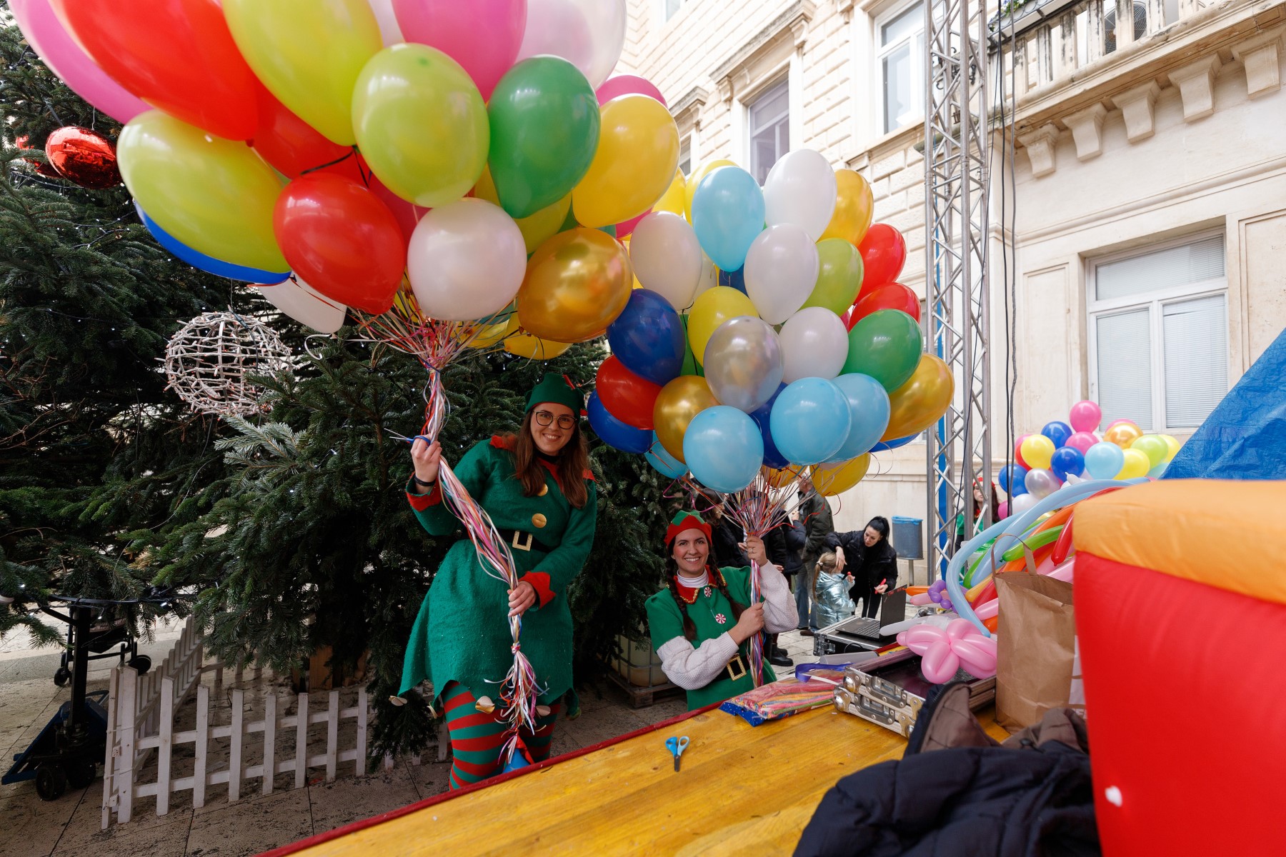 22 Djecji docek Nove godine Narodni trg 31.12.2024 Foto Bojan Bogdanic