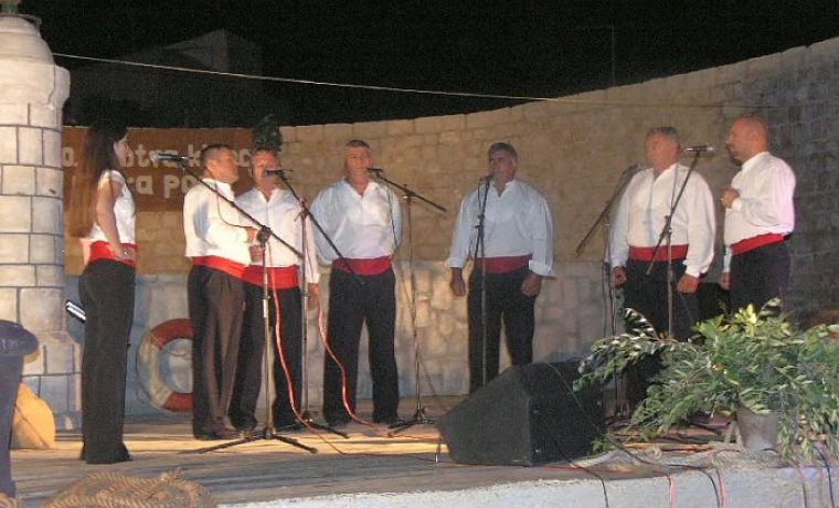 KLAPA2_1277727631.jpg