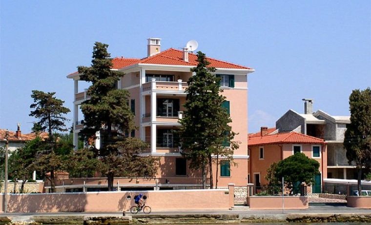 Villa_Hresc_1292889048_1324022967.jpg