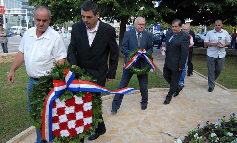 Foto: Vijenac za Imoćane koji su obranili Zadar