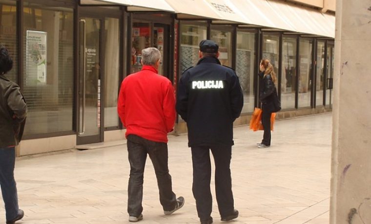 policija_1331542543.JPG