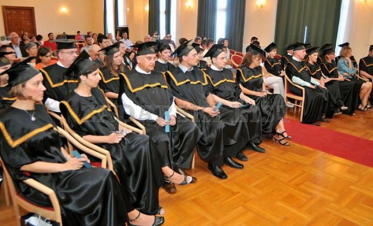 promocija_doktori_1349079497.jpg