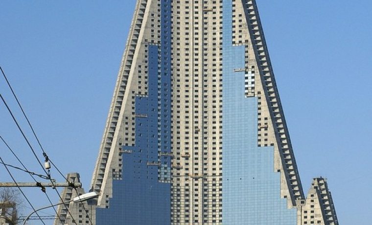 ryugyong_hotel_pyongyang_1252058778.jpg