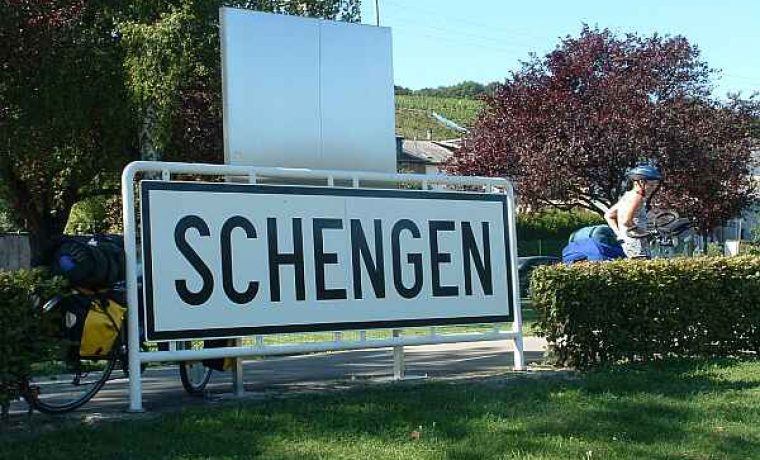 schengen2_1305281479.jpg